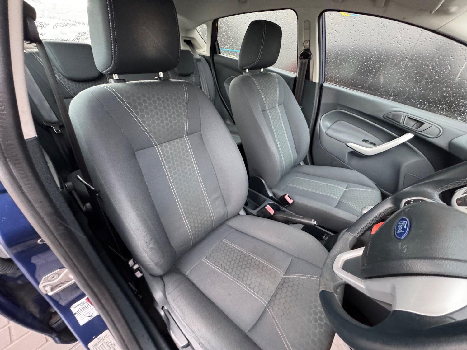 Used Ford Fiesta 2010 for sale - 77344899: Photo 19