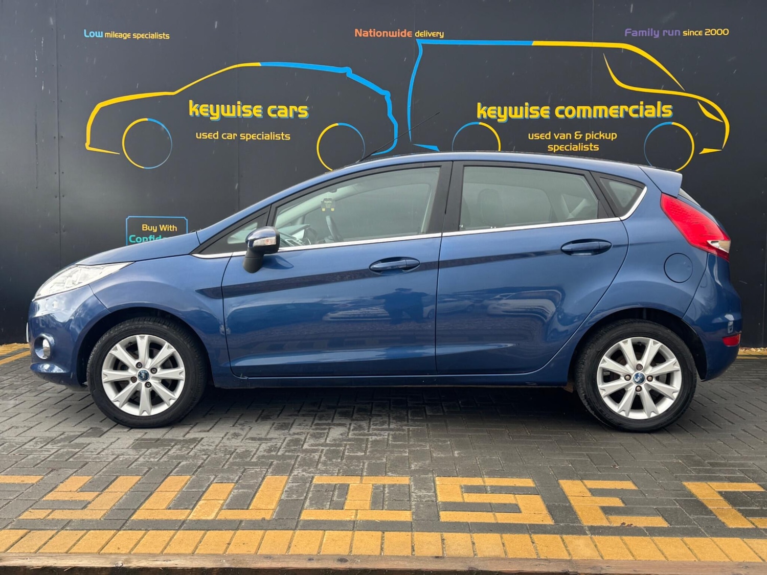 Used Ford Fiesta 2010 for sale - 77344899: Photo 2