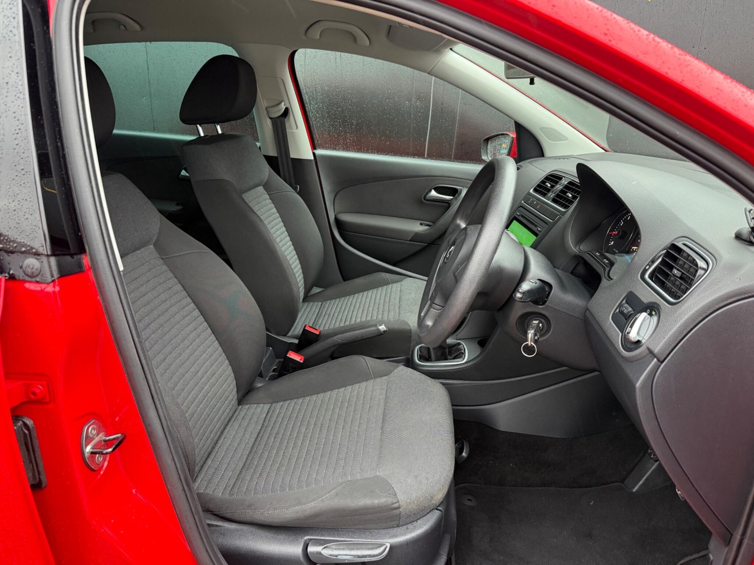 Used Volkswagen Polo 2014 for sale - 76584335: Photo 17