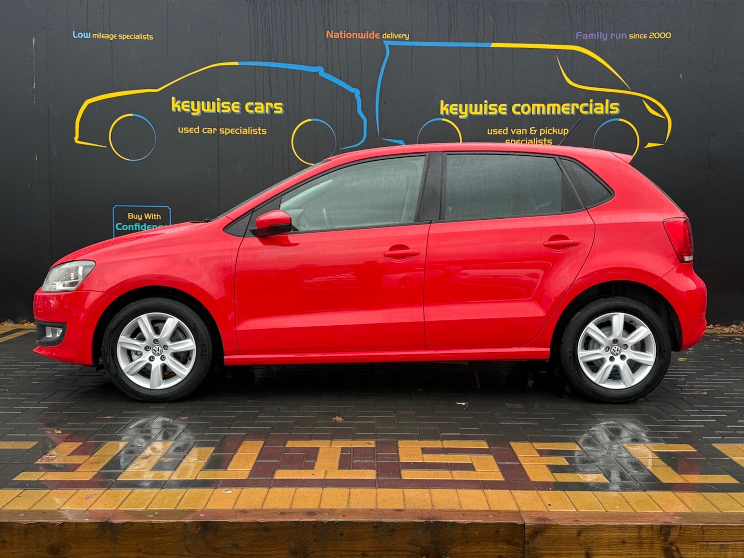 Used Volkswagen Polo 2014 for sale - 76584335: Photo 2