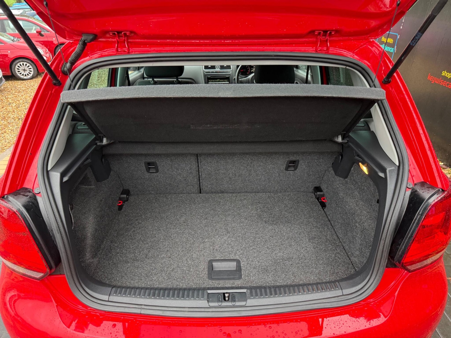 Used Volkswagen Polo 2014 for sale - 76584335: Photo 26