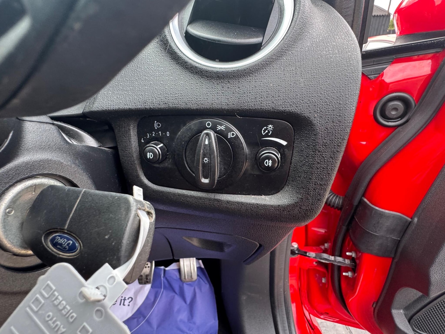 Used Ford Fiesta 2017 for sale - 76689189: Photo 29