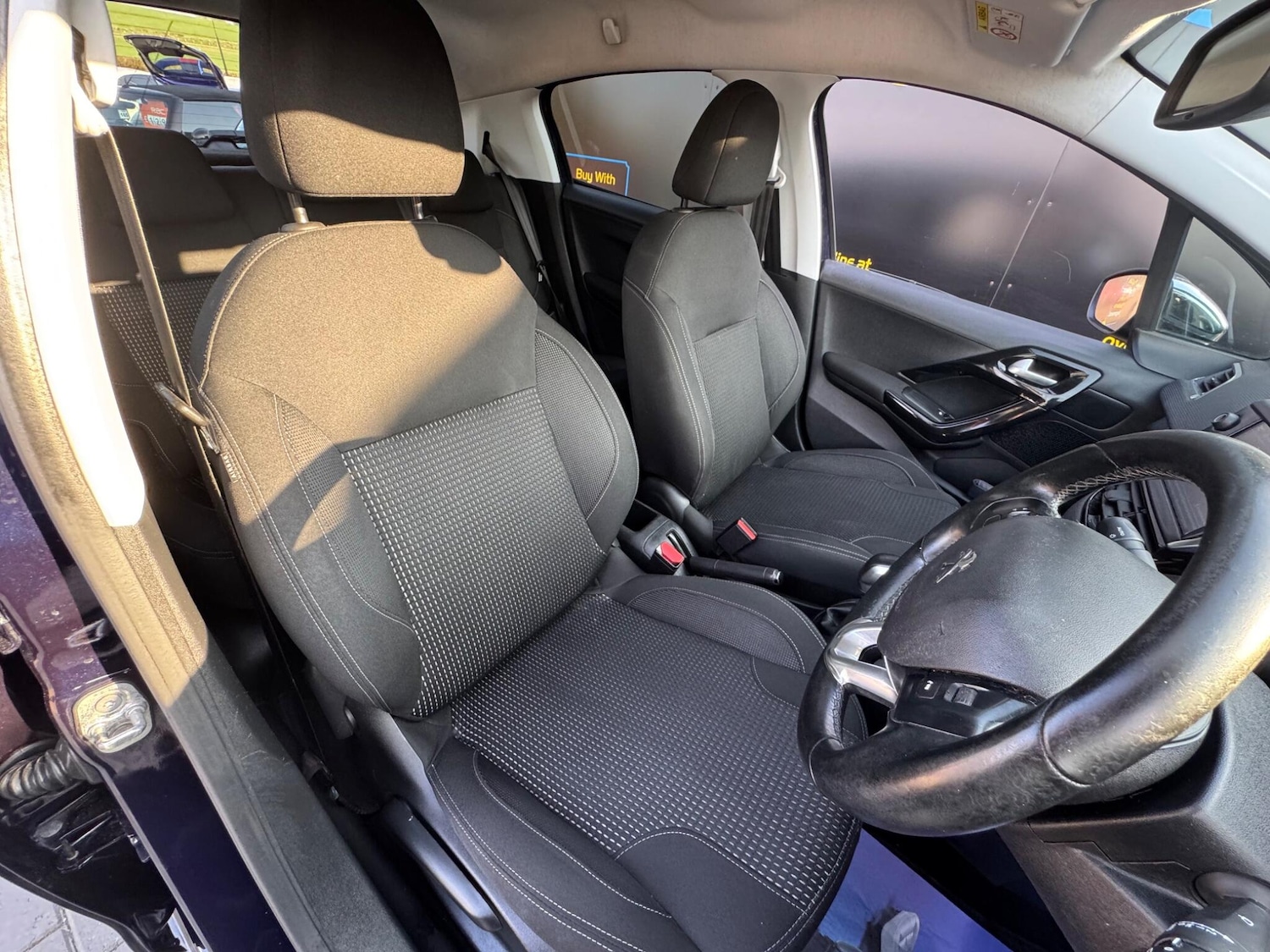 Used Peugeot 208 2017 for sale - 77970407: Photo 19