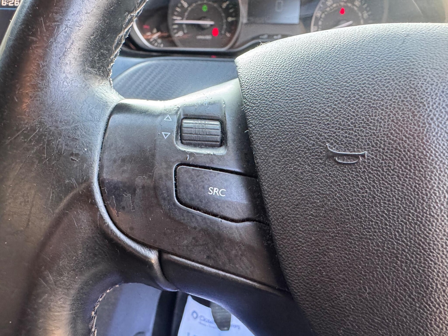 Used Peugeot 208 2017 for sale - 77970407: Photo 29