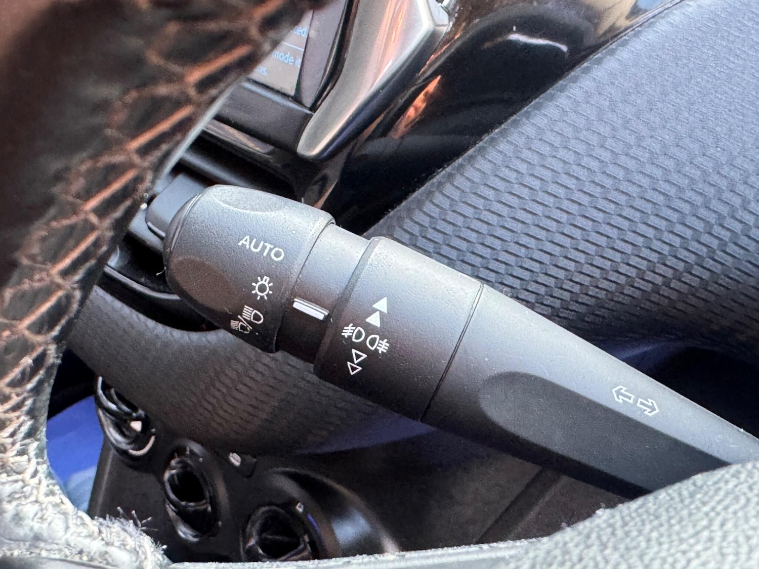 Used Peugeot 208 2017 for sale - 77970407: Photo 32