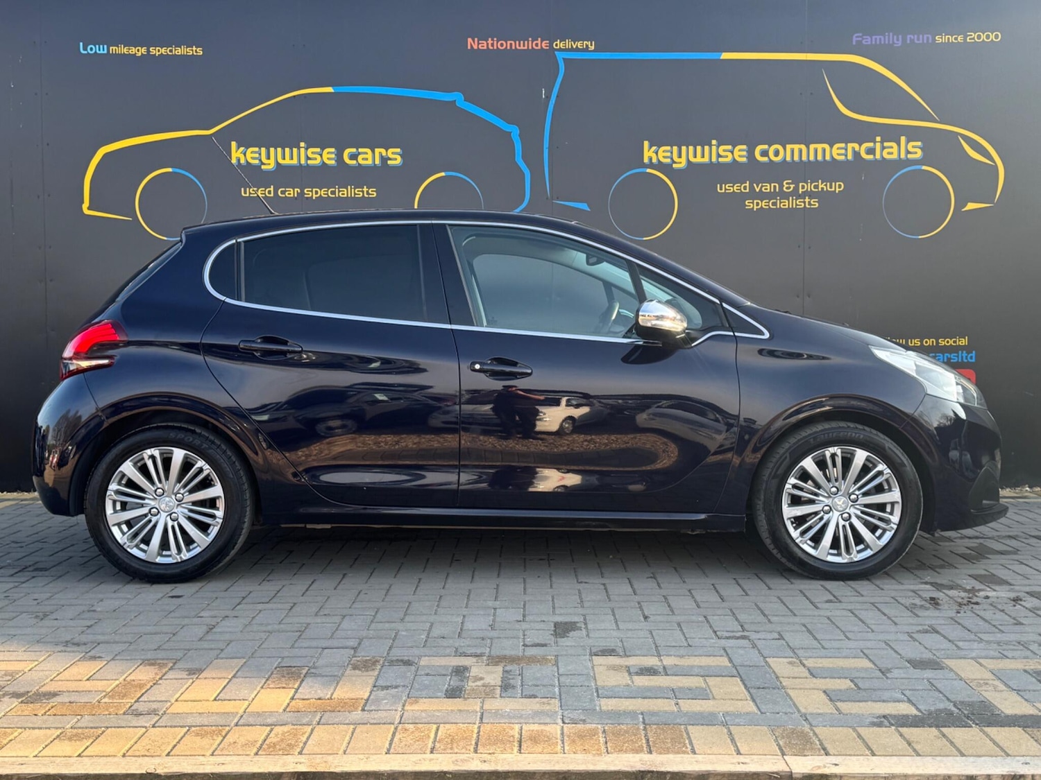 Used Peugeot 208 2017 for sale - 77970407: Photo 7