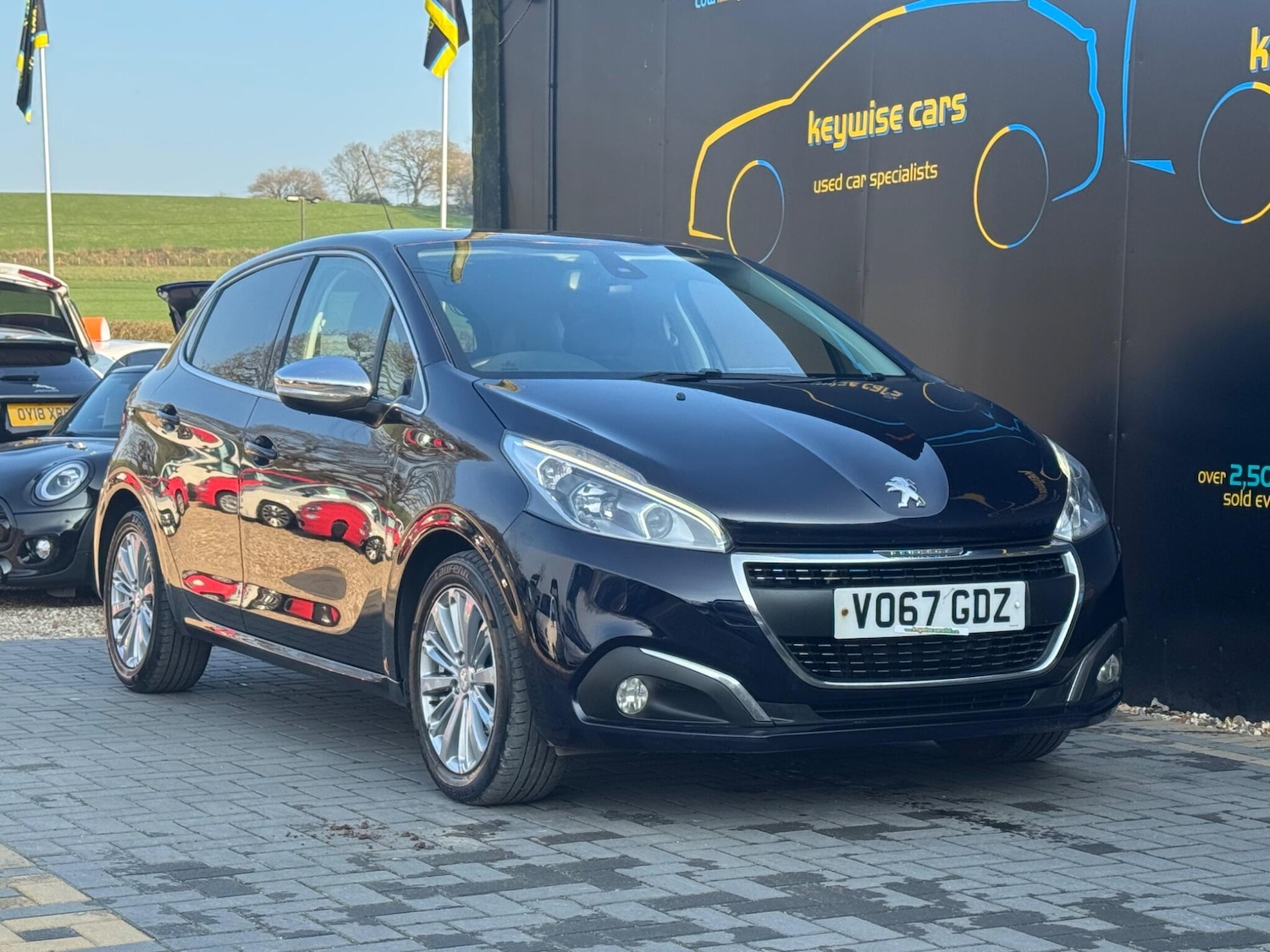 Used Peugeot 208 2017 for sale - 77970407: Photo 9