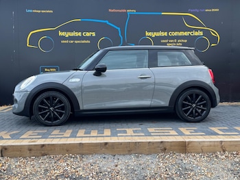 Used MINI Hatch 2017 for sale - 76484658: Photo