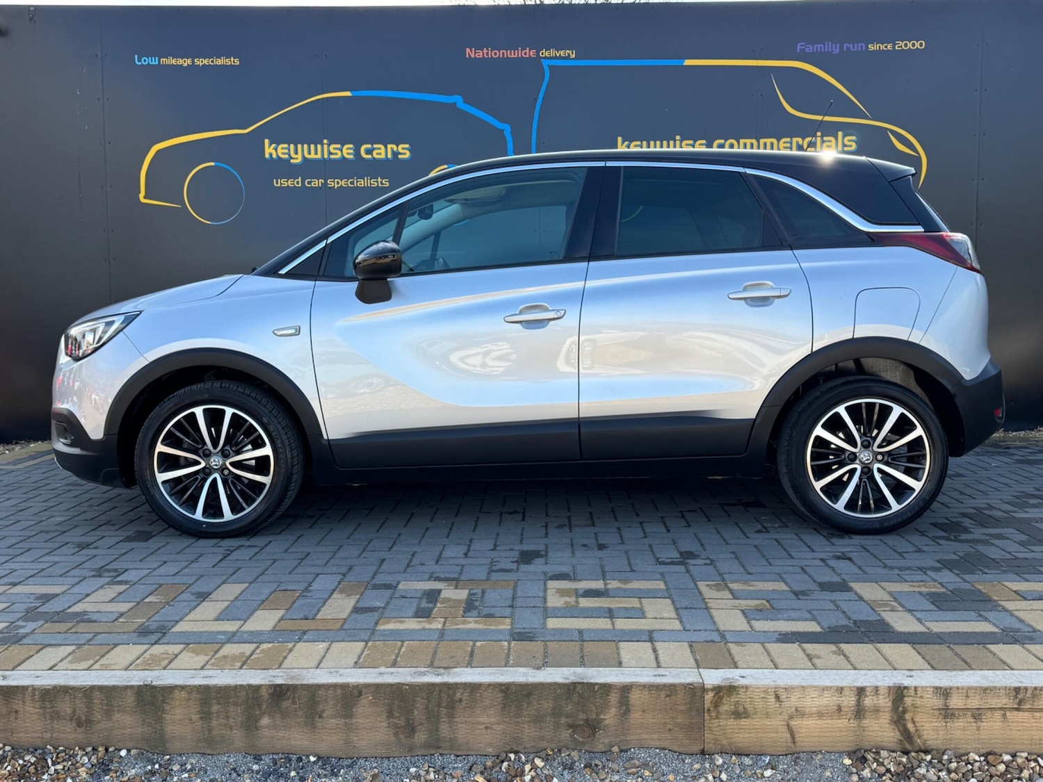 Used Vauxhall Crossland X 2020 for sale - 77658700: Photo 2