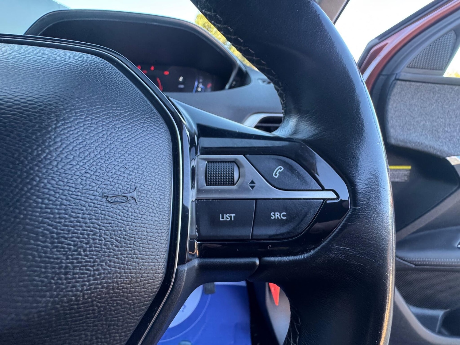 Used Peugeot 3008 2017 for sale - 76607652: Photo 25