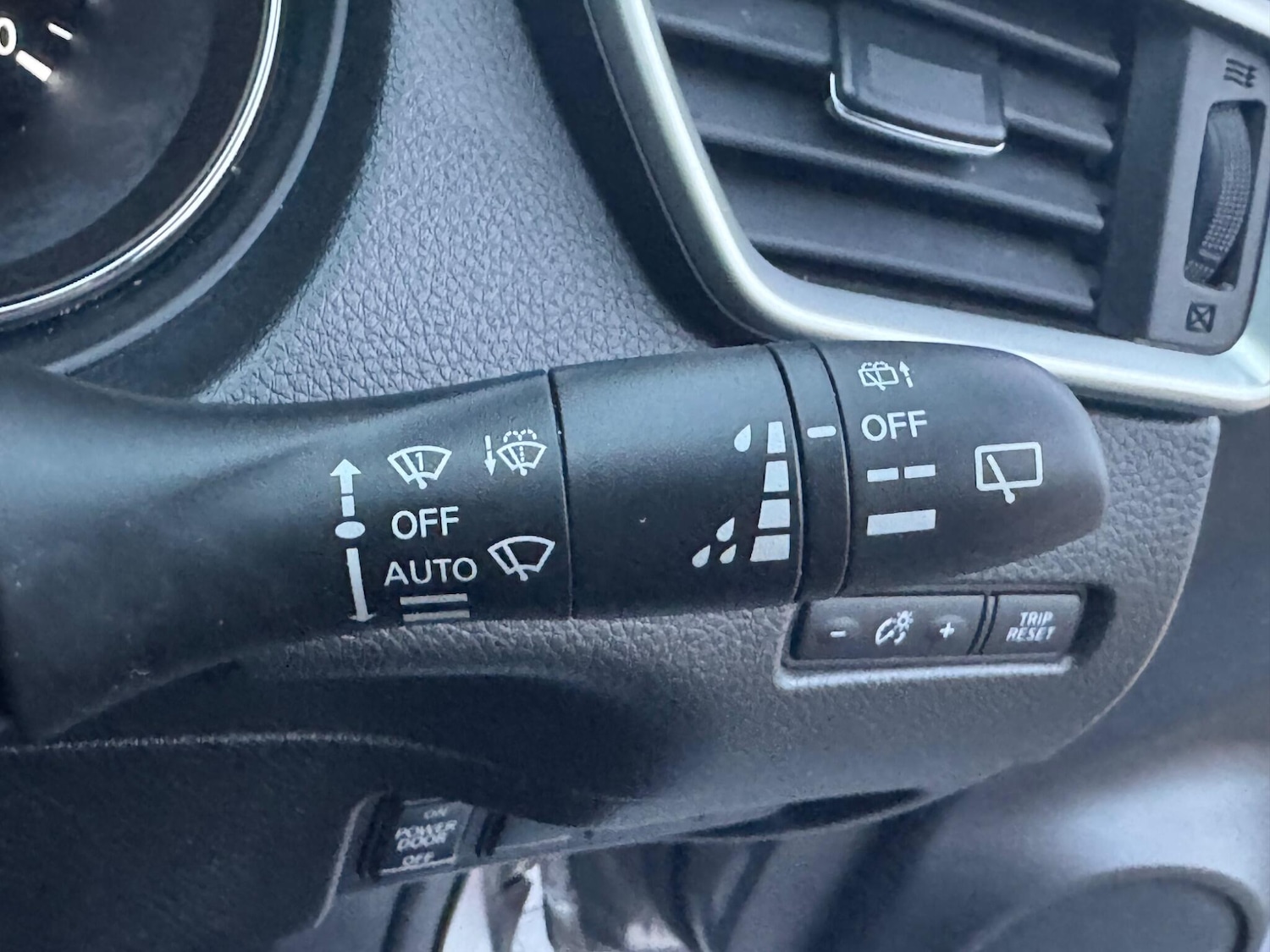 Used Nissan X-Trail for sale - 76992971: Photo 31