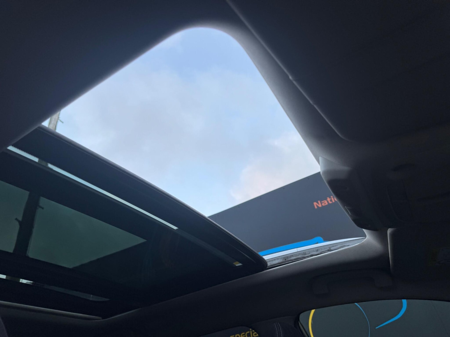 Used Nissan X-Trail for sale - 76992971: Photo 40