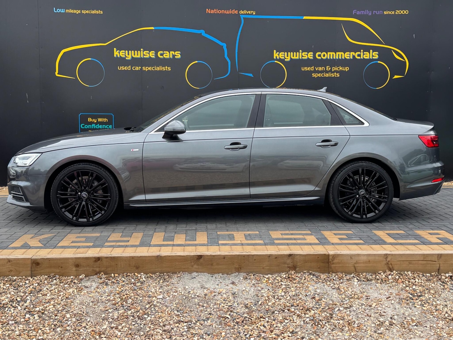 Used Audi A4 2016 for sale - 76151850: Photo 2