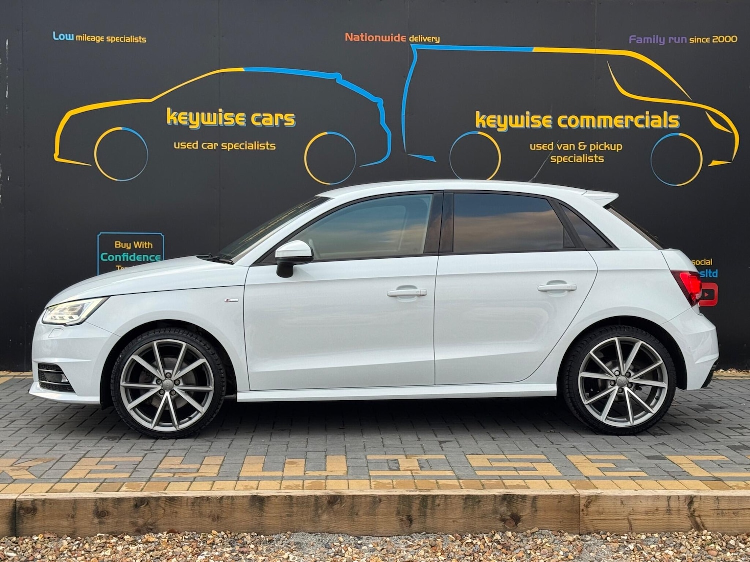 Used Audi A1 2018 for sale - 77040599: Photo 2