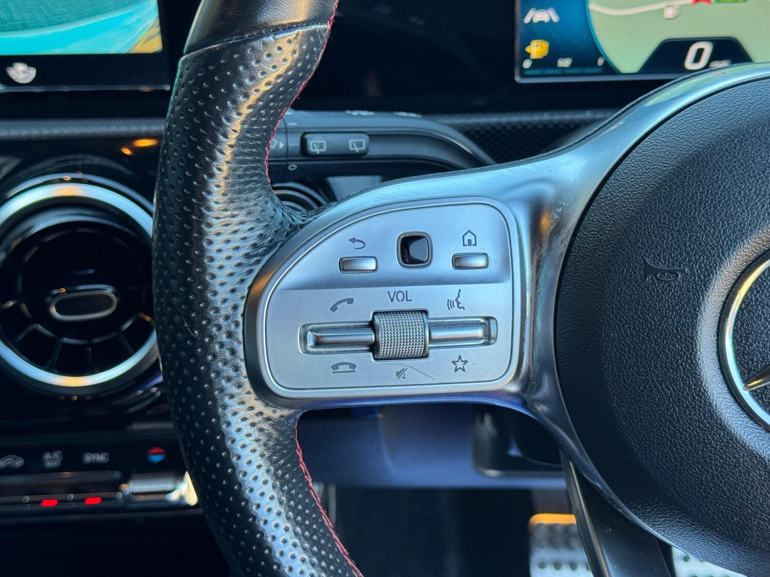 Used Mercedes-Benz A-Class 2018 for sale - 77940047: Photo 28