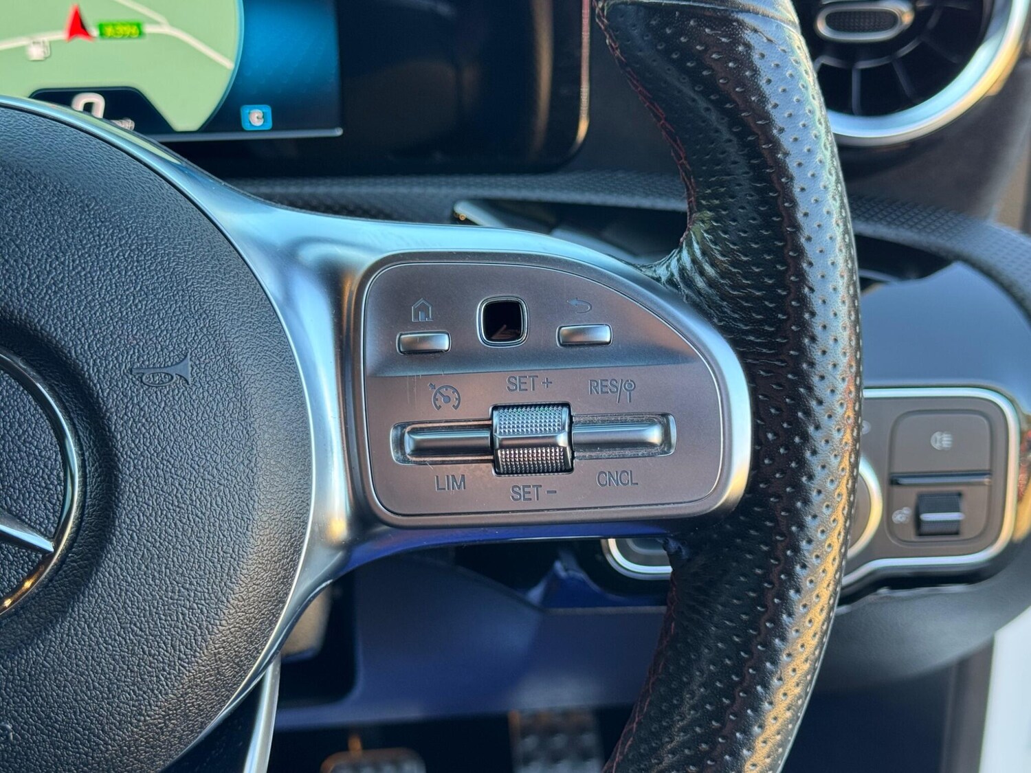 Used Mercedes-Benz A-Class 2018 for sale - 77940047: Photo 29