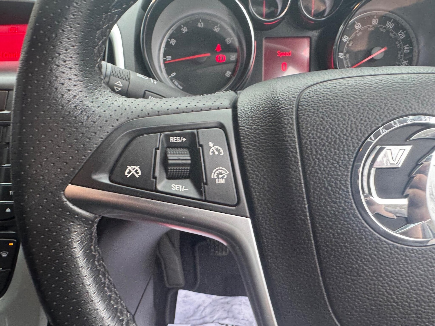 Used Vauxhall Astra 2013 for sale - 76550812: Photo 27