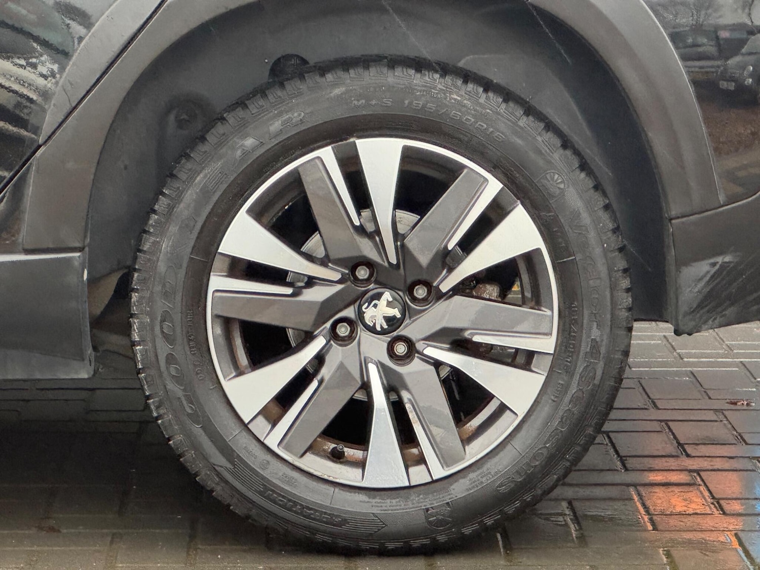 Used Peugeot 2008 2017 for sale - 77266645: Photo 15