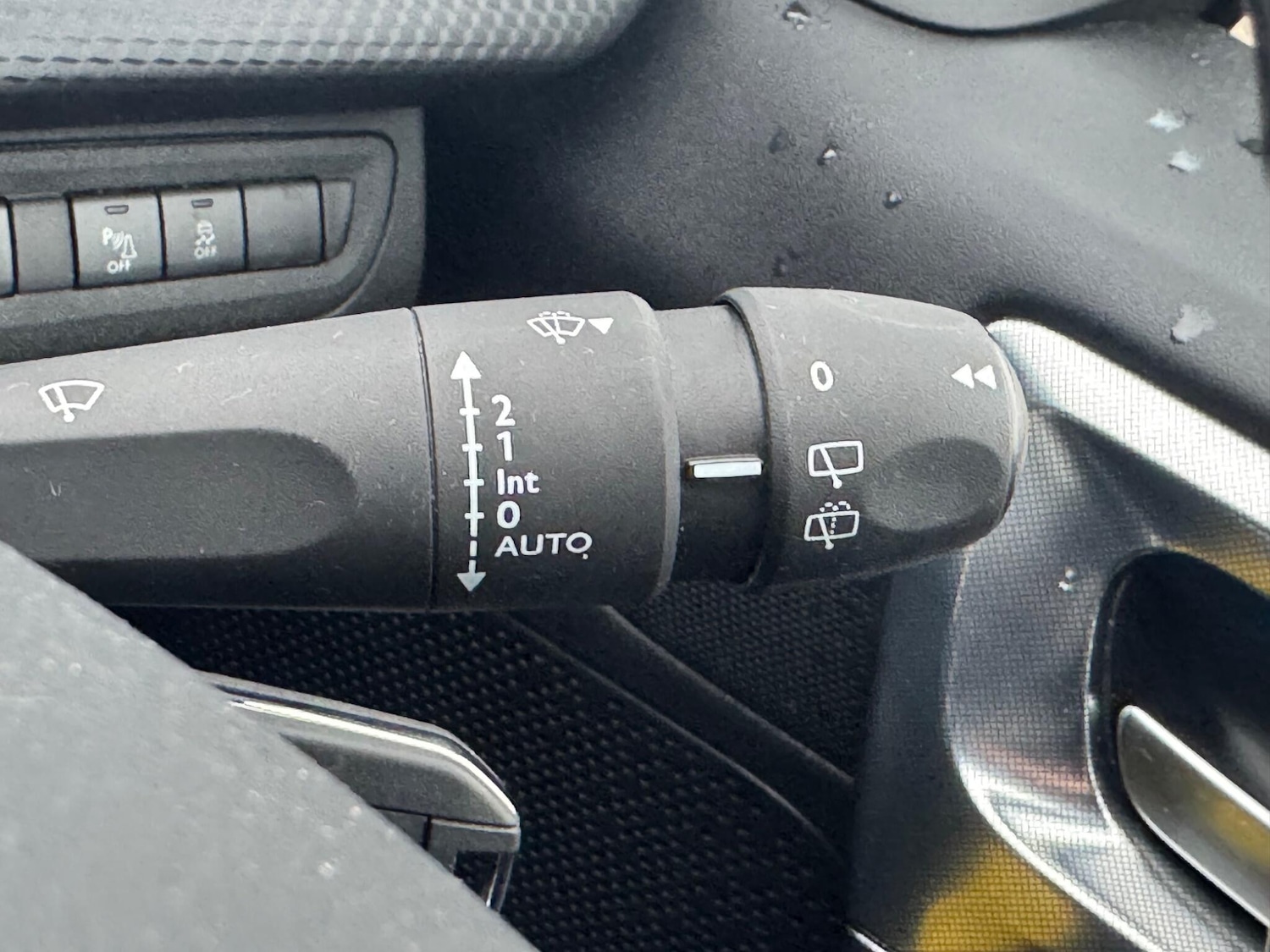 Used Peugeot 2008 2017 for sale - 77266645: Photo 30