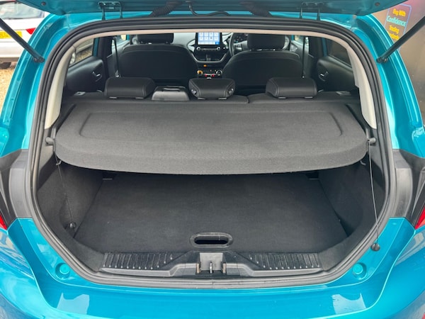 Used Ford Fiesta 2018 for sale - 76307663: Photo 24