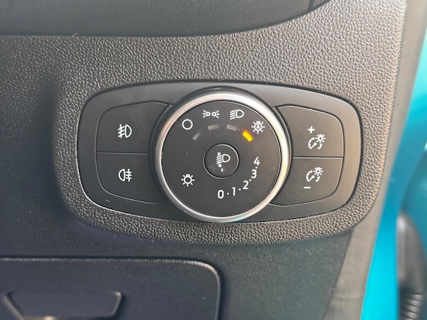 Used Ford Fiesta 2018 for sale - 76307663: Photo 38