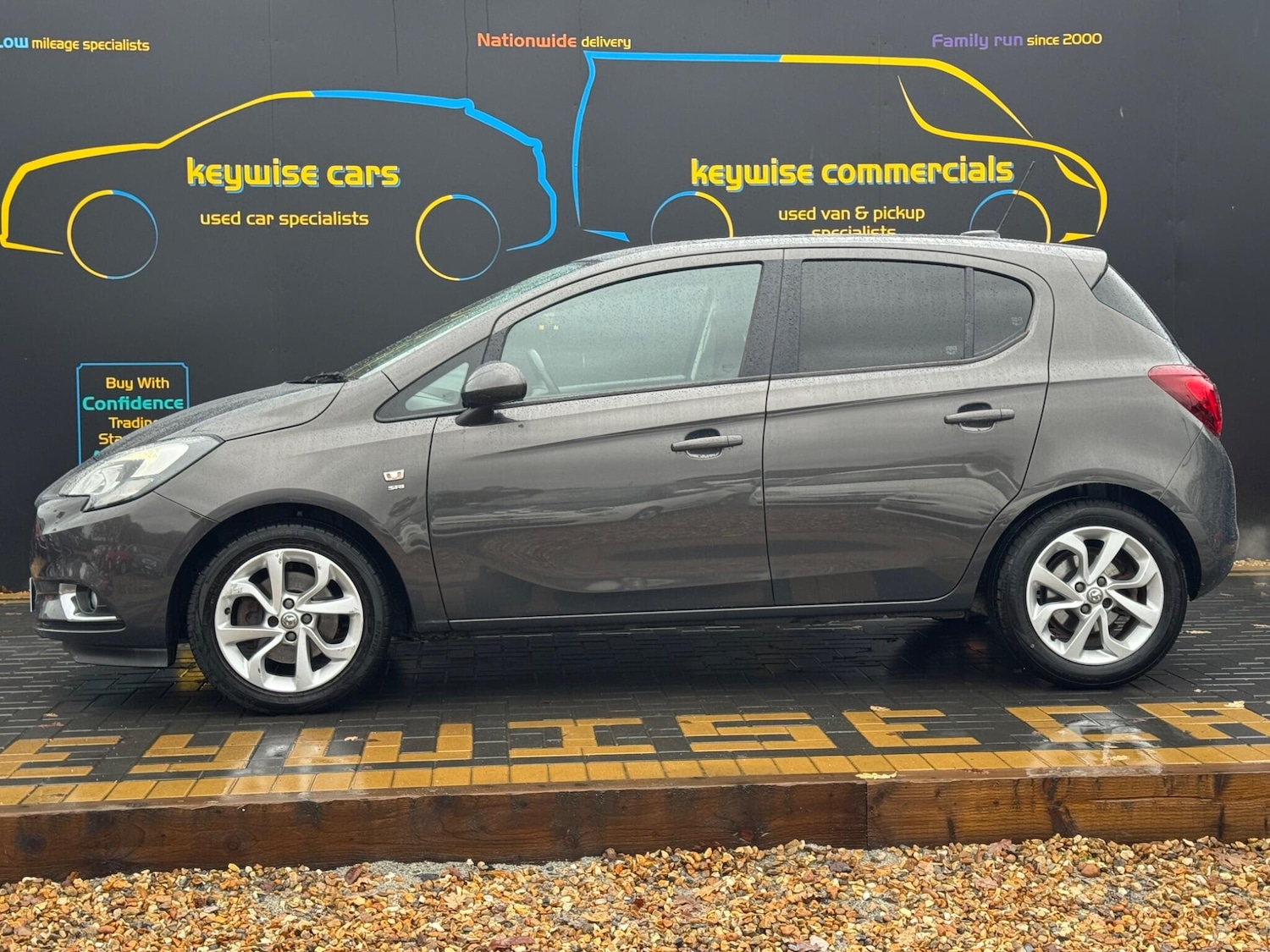 Used Vauxhall Corsa 2016 for sale - 76832291: Photo 2