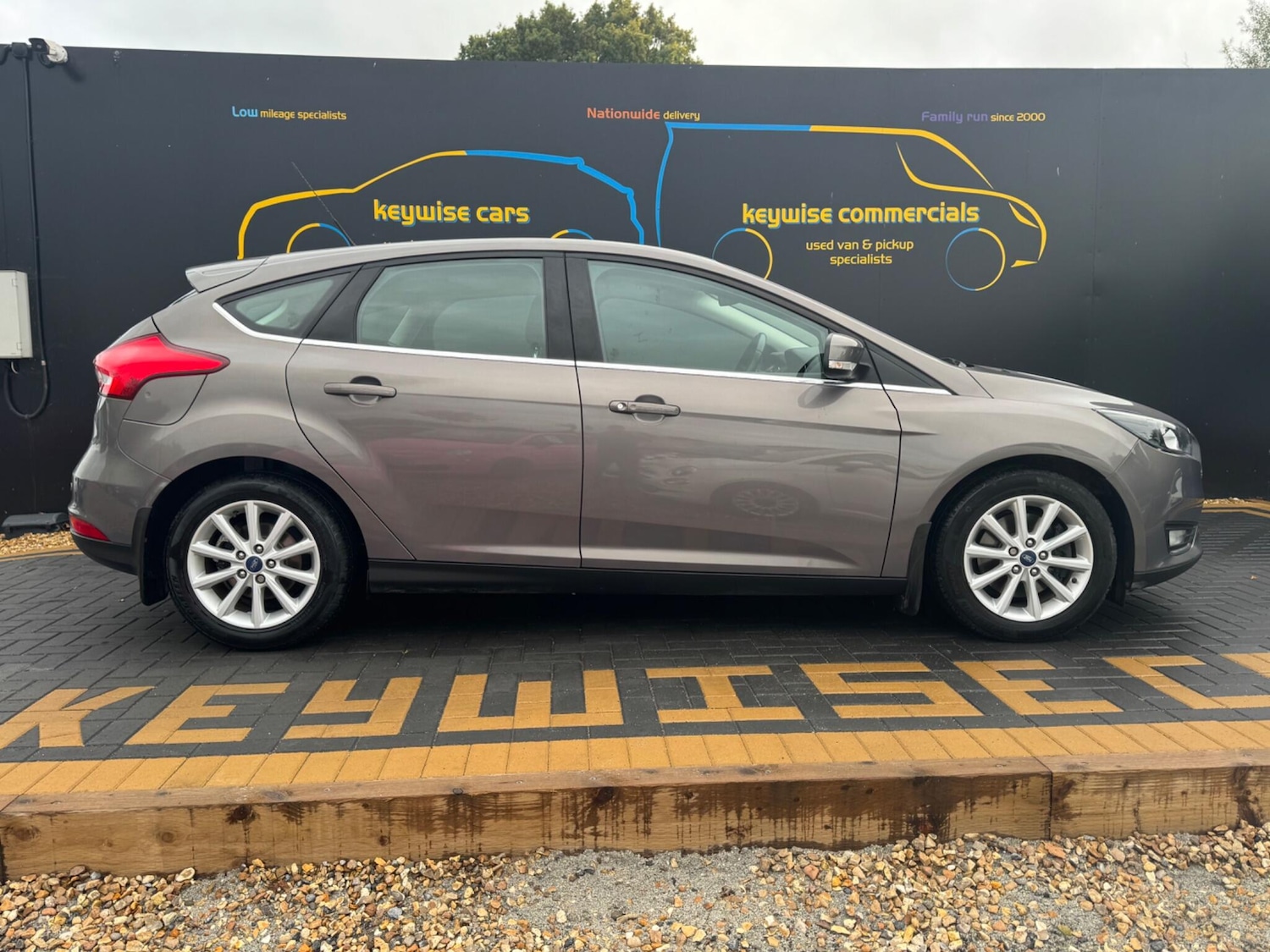 Used Ford Focus 2017 for sale - 76991837: Photo 8