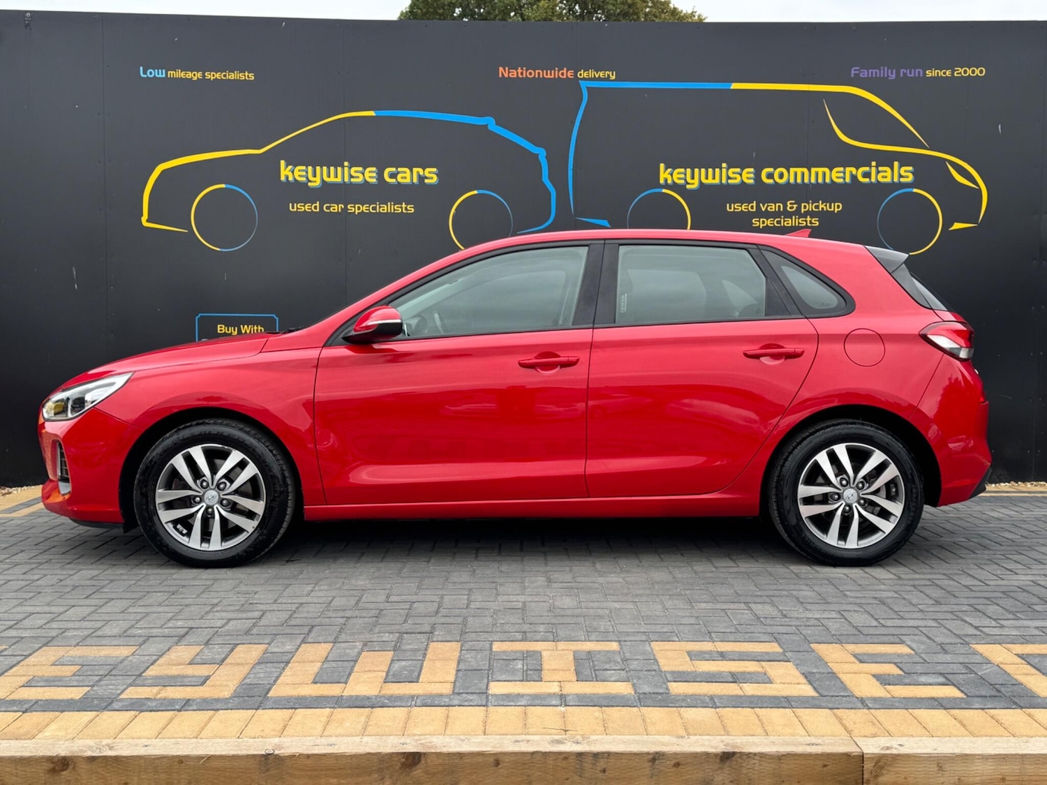 Used Hyundai i30 2017 for sale - 76283238: Photo 2