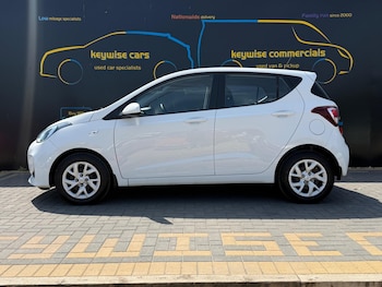Used Hyundai i10 2017 for sale - 78728002: Photo