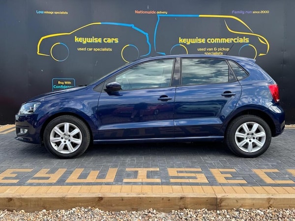 Used Volkswagen Polo 2011 for sale - 76326349: Photo 2