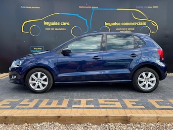 Used Volkswagen Polo 2011 for sale - 76326349: Photo 2