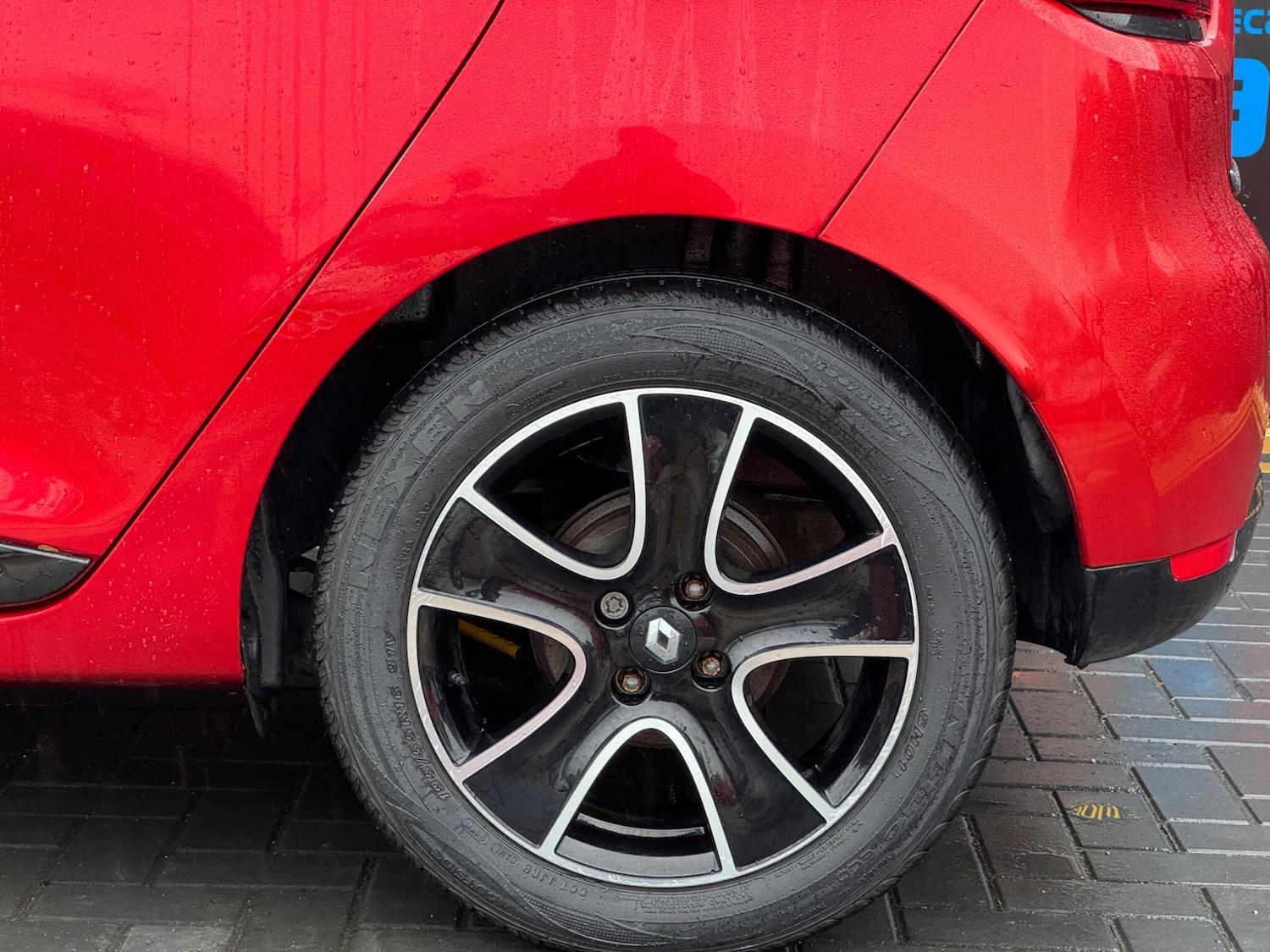 Used Renault Clio 2016 for sale - 76988657: Photo 11