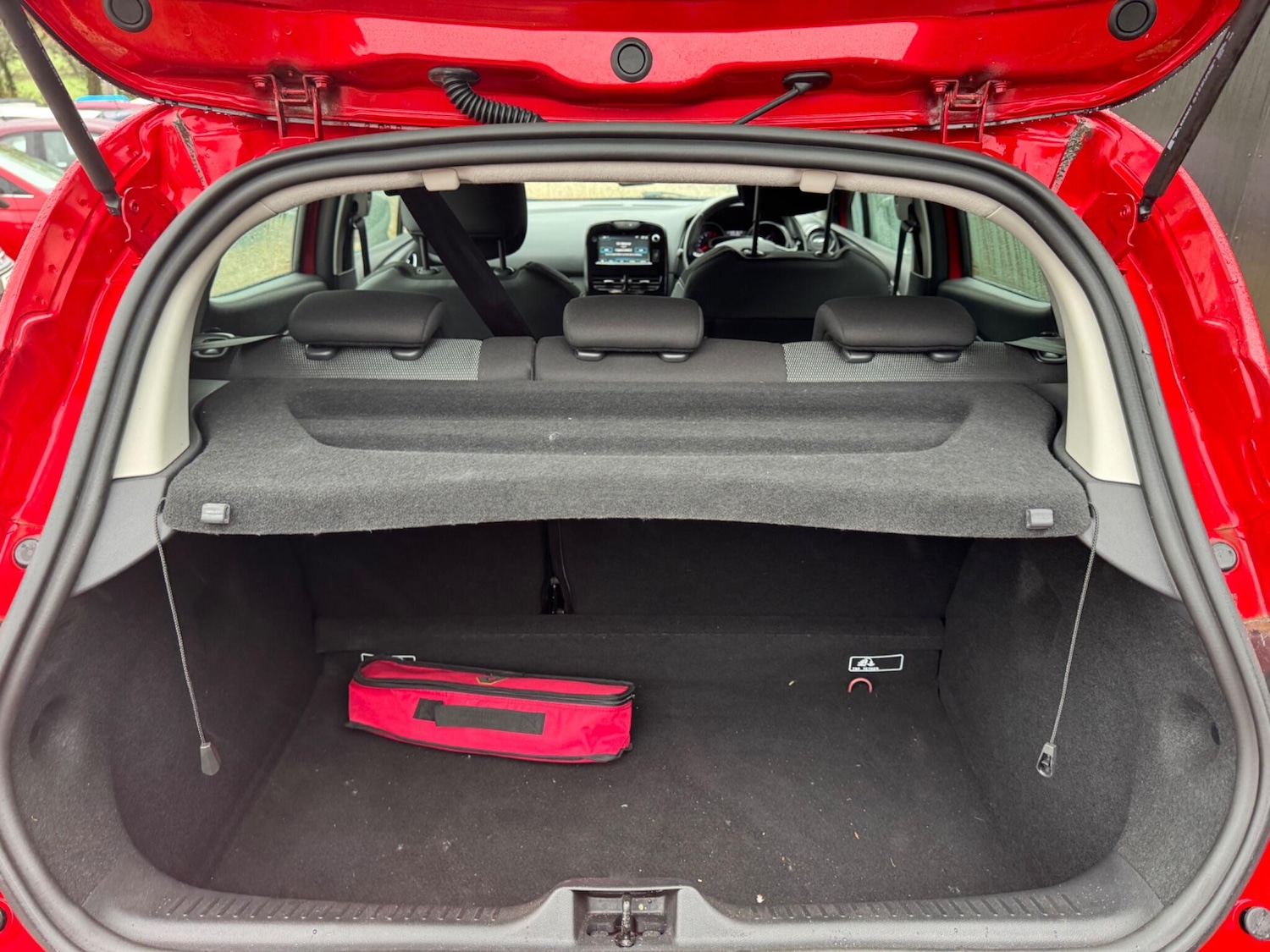 Used Renault Clio 2016 for sale - 76988657: Photo 21