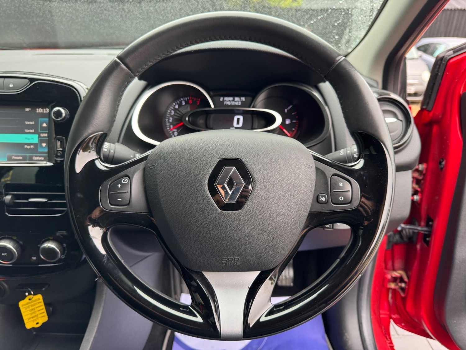 Used Renault Clio 2016 for sale - 76988657: Photo 23