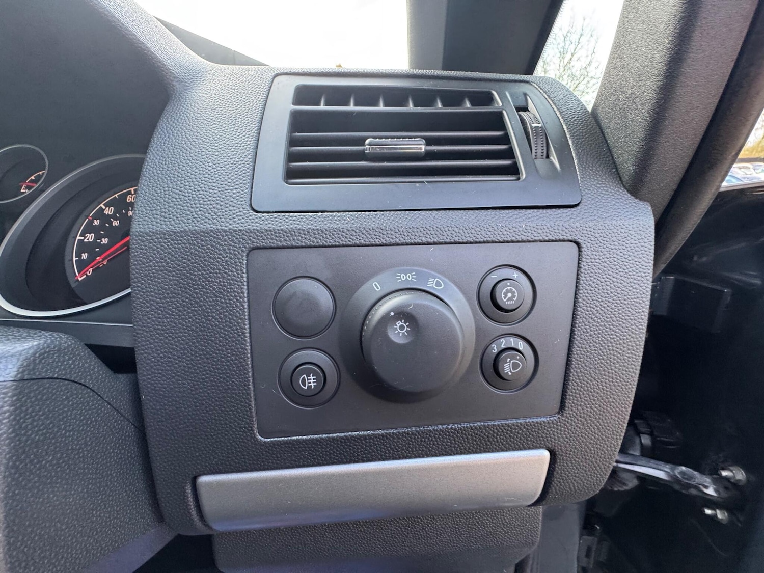 Used Vauxhall Zafira 2014 for sale - 76742358: Photo 24