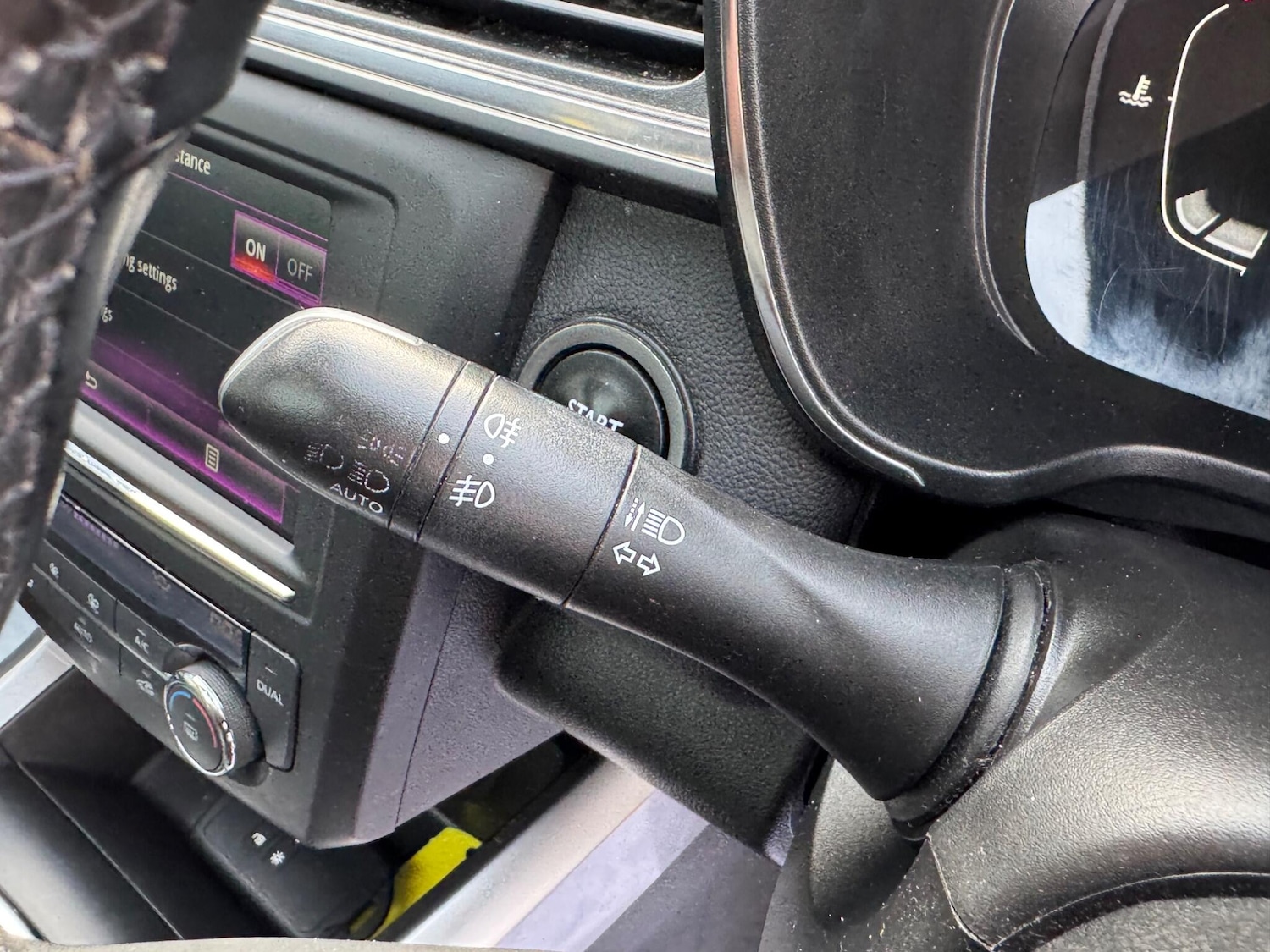 Used Renault Kadjar for sale - 77537543: Photo 32