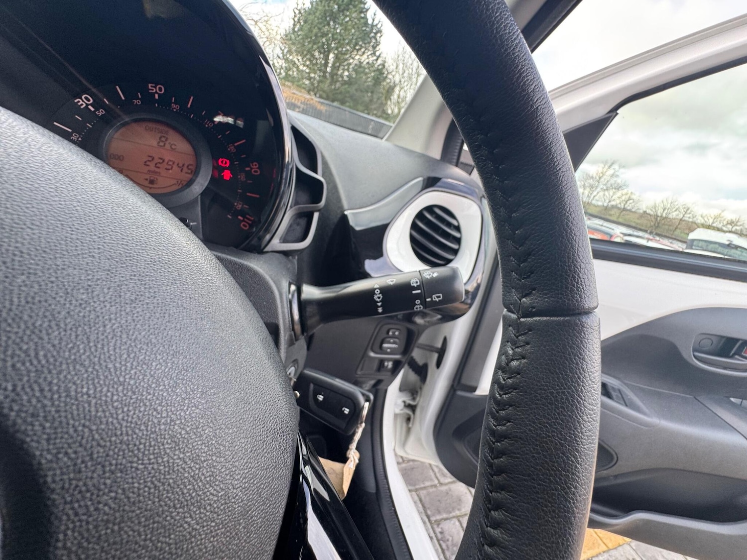 Used Toyota AYGO 2014 for sale - 77029335: Photo 32