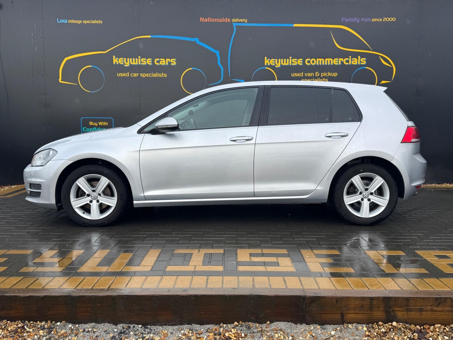 Used Volkswagen Golf 2016 for sale - 77468866: Photo 2