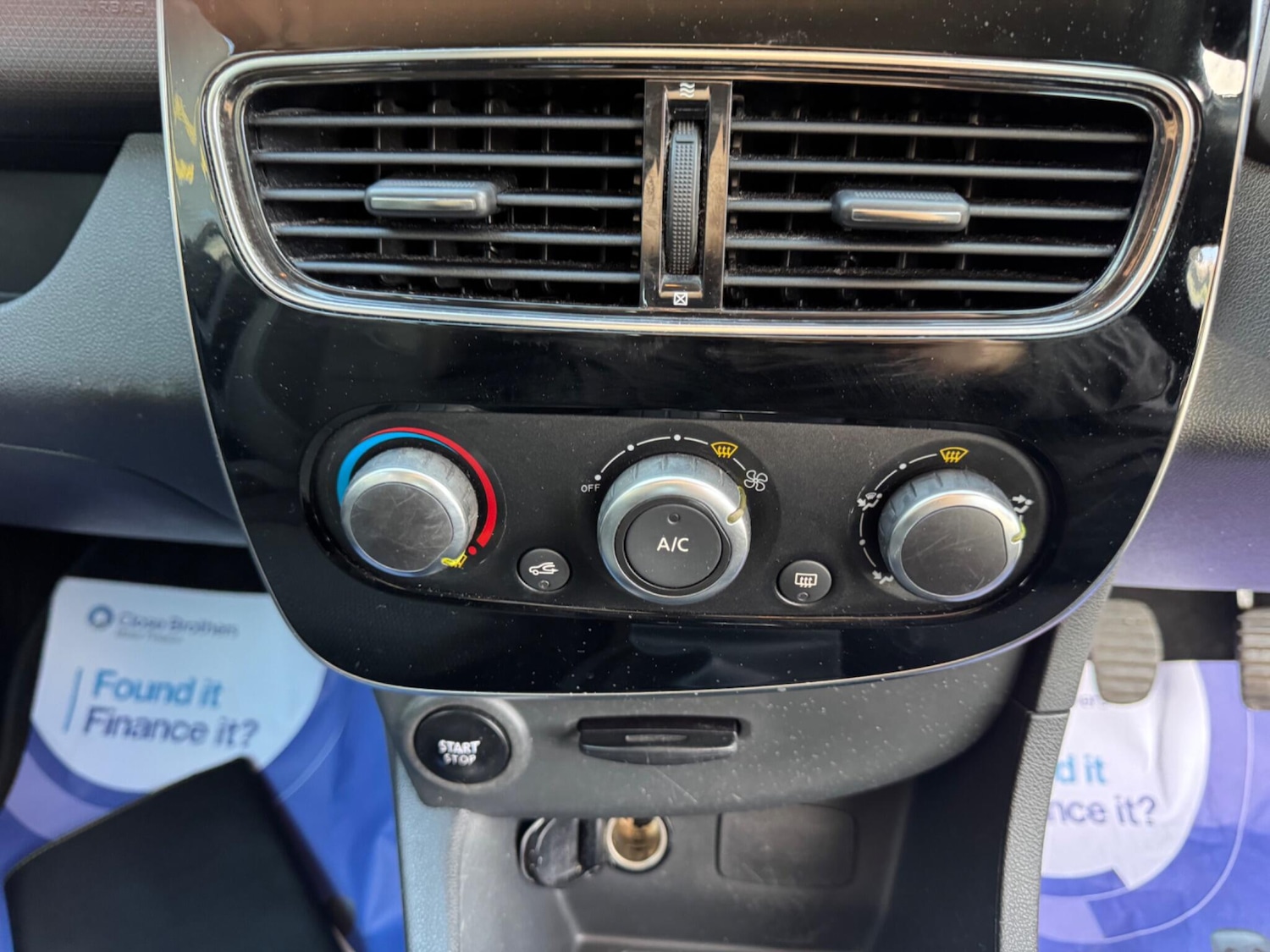 Used Renault Clio 2017 for sale - 77838812: Photo 26