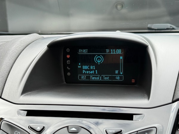 Used Ford Fiesta 2015 for sale - 76307570: Photo 29