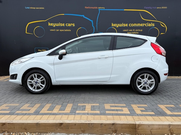 Used Ford Fiesta 2015 for sale - 76307570: Photo 2