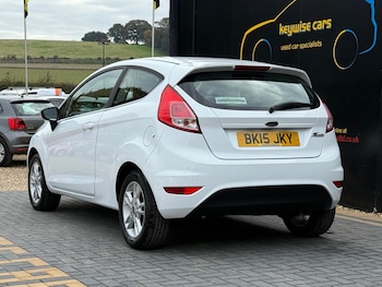 Used Ford Fiesta 2015 for sale - 76307570: Photo 3