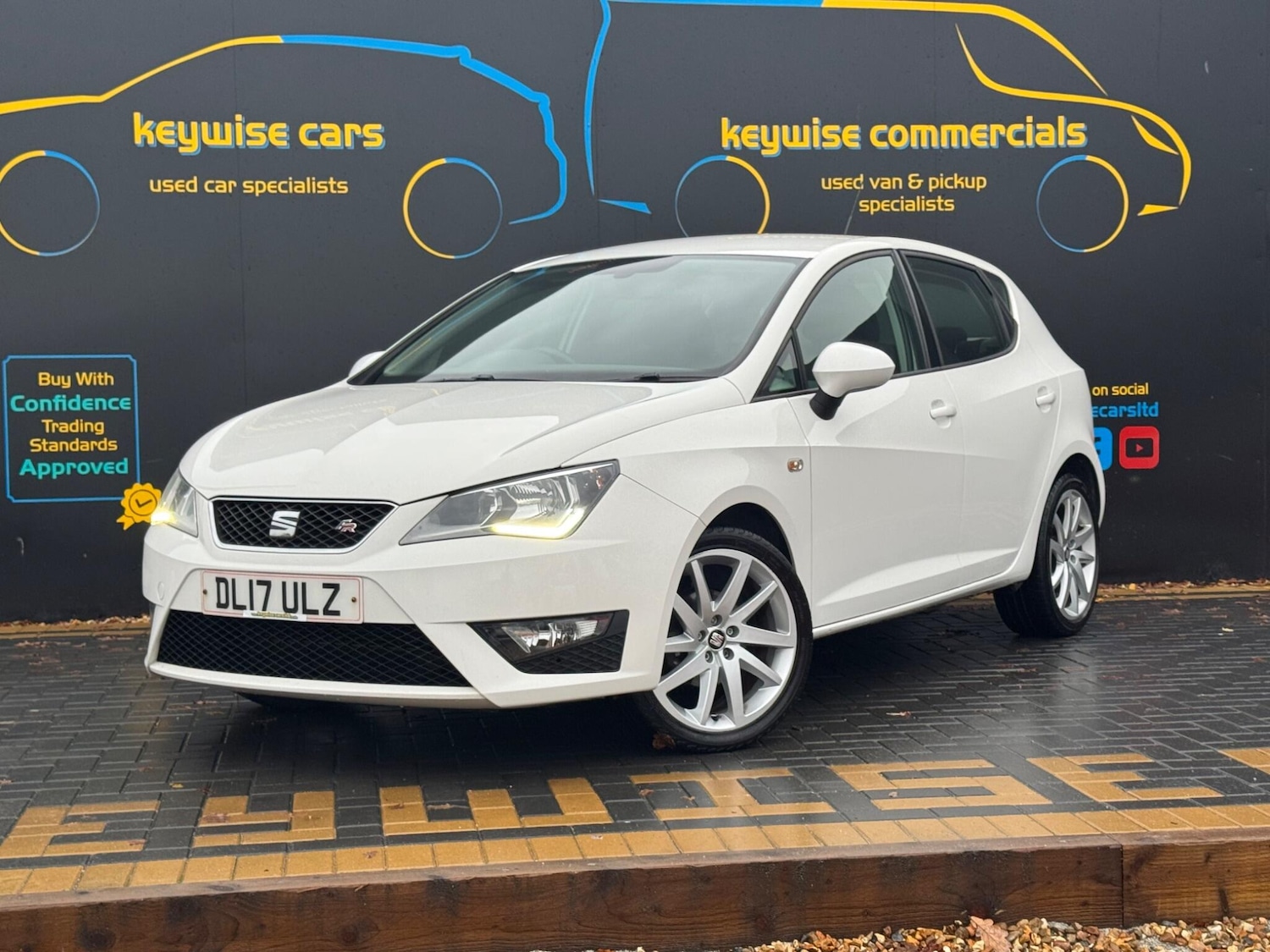 Used SEAT Ibiza 2017 for sale - 76585599: Photo 1