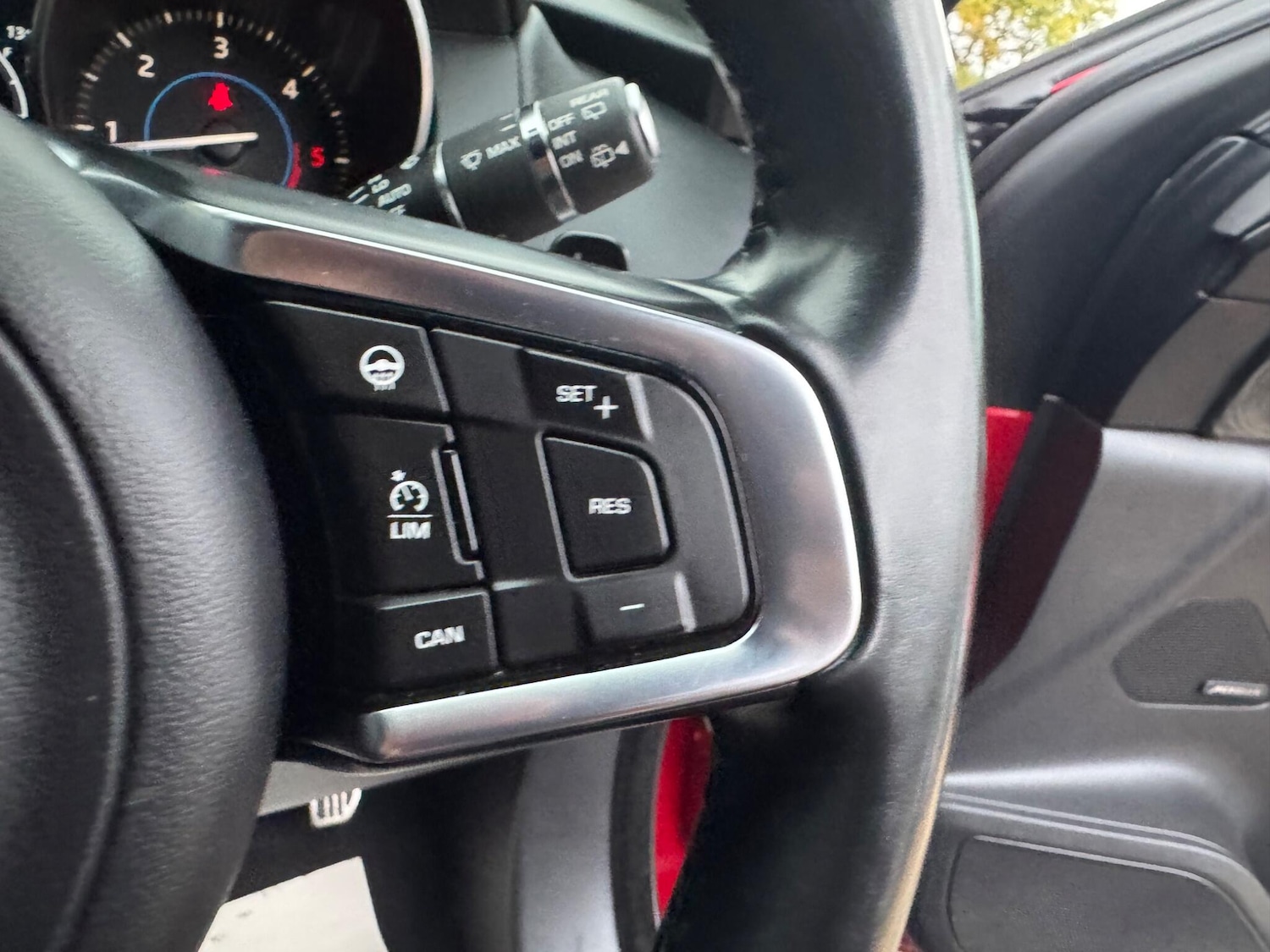 Used Jaguar F-Pace 2016 for sale - 76424790: Photo 25