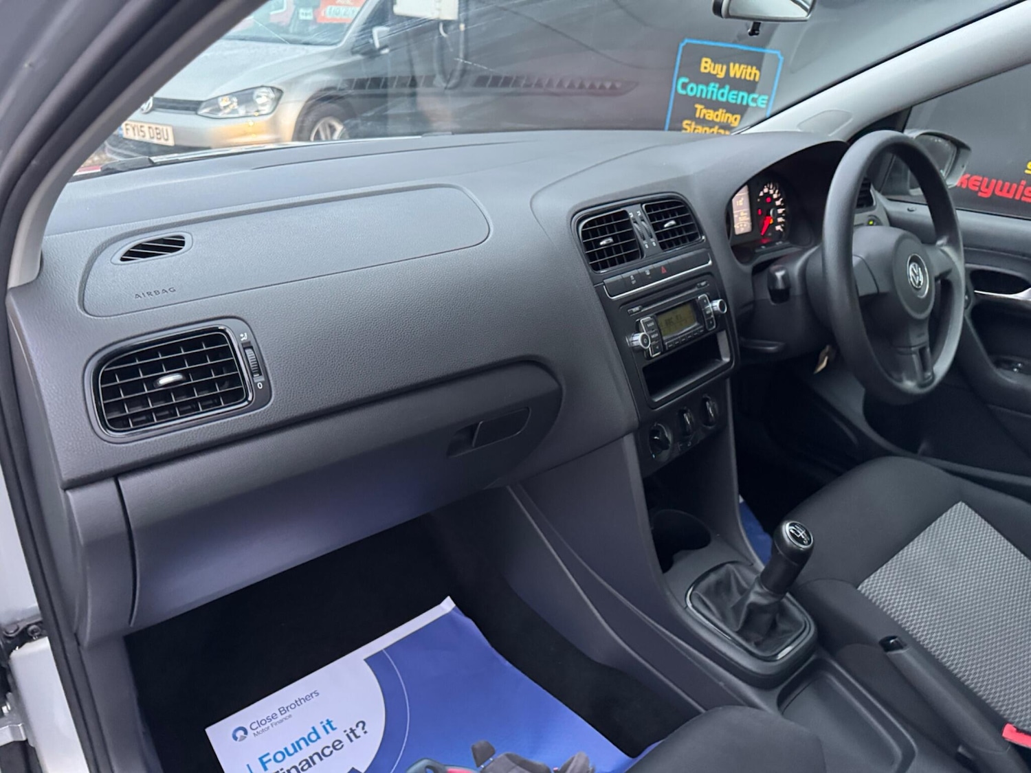 Used Volkswagen Polo 2009 for sale - 77175639: Photo 22