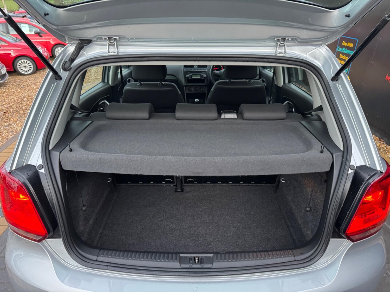 Used Volkswagen Polo 2009 for sale - 77175639: Photo 26