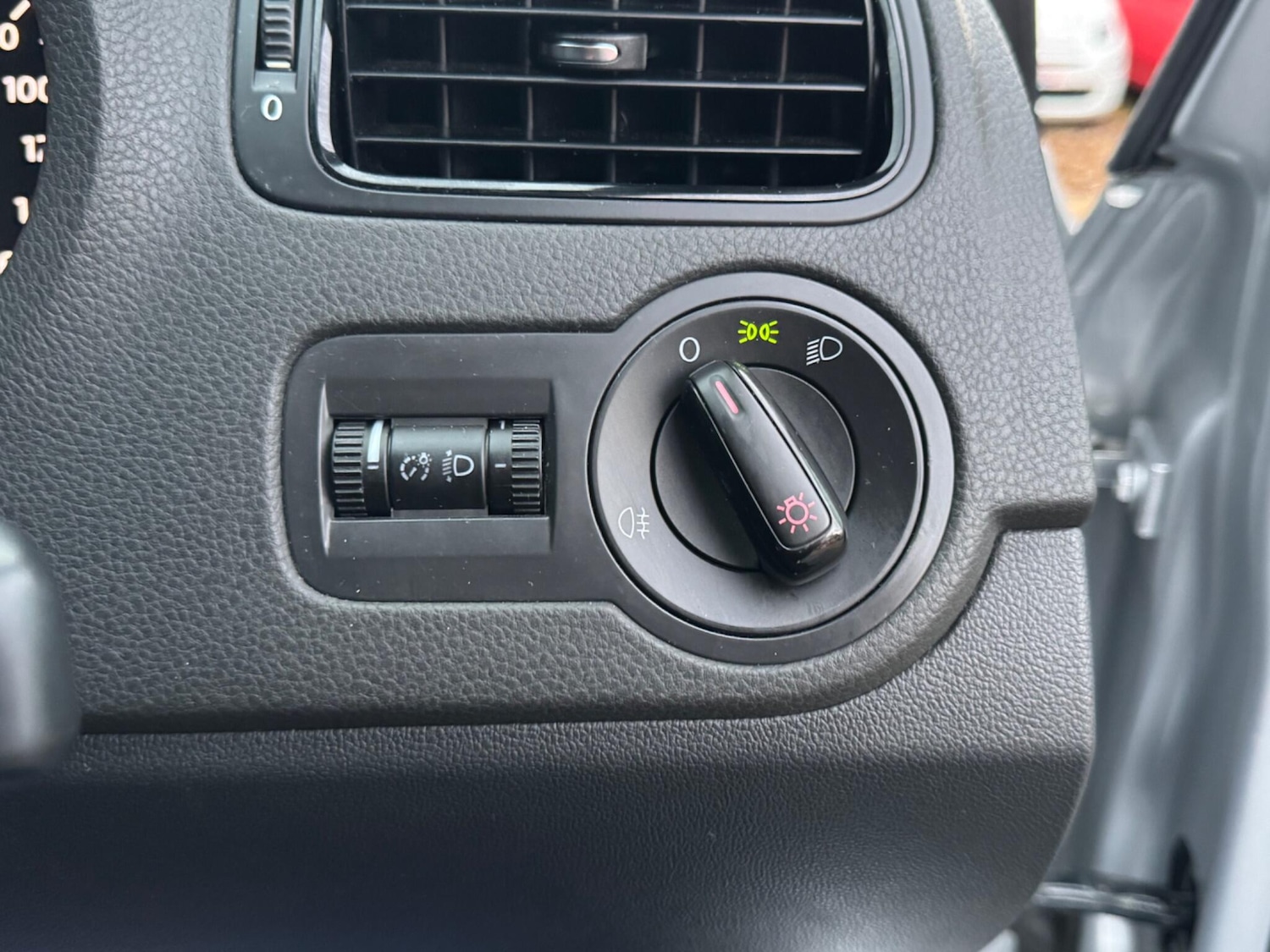 Used Volkswagen Polo 2009 for sale - 77175639: Photo 31