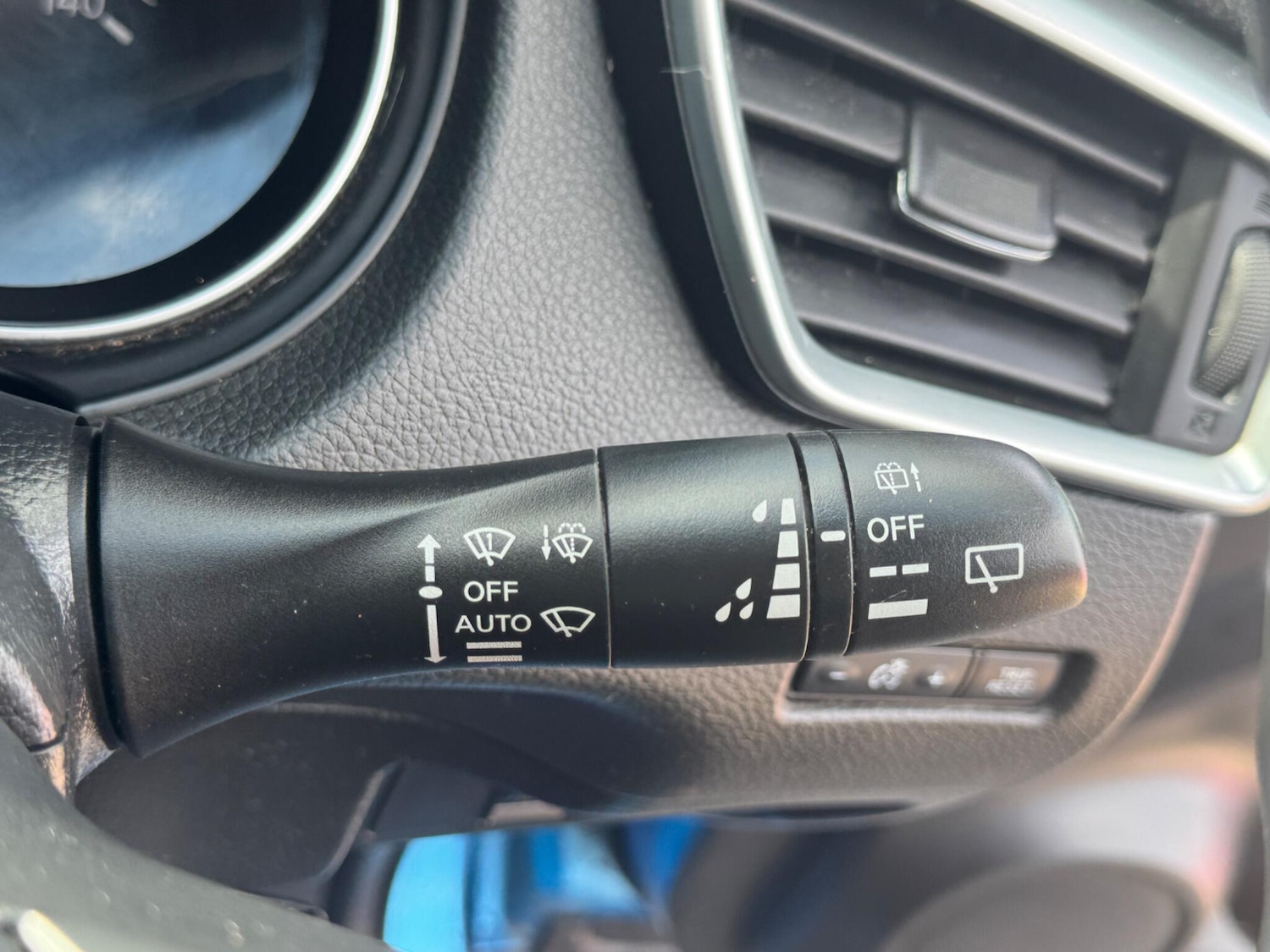 Used Nissan Qashqai 2017 for sale - 76121272: Photo 30
