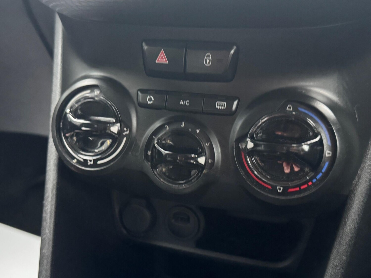 Used Peugeot 208 2019 for sale - 77586011: Photo 34