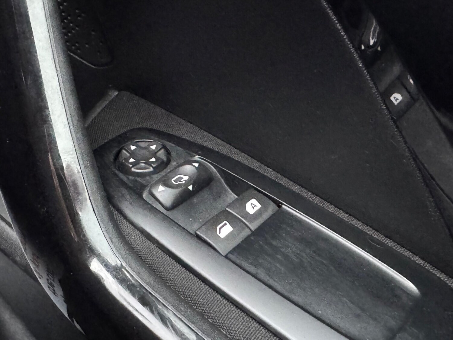 Used Peugeot 208 2019 for sale - 77586011: Photo 36